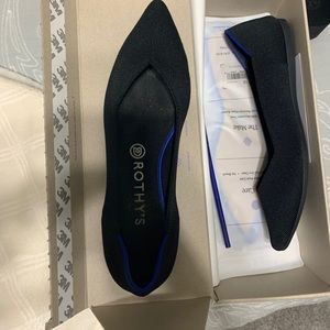 Rothys flats